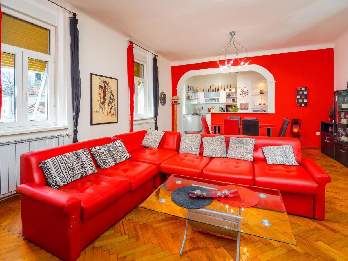 Grand Apartment In Strict Center Of Rijeka Exteriör bild