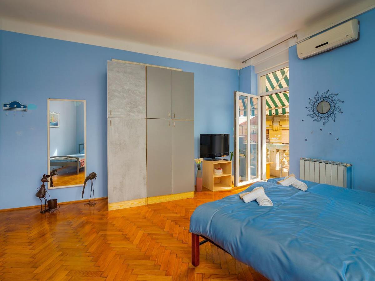 Grand Apartment In Strict Center Of Rijeka Exteriör bild