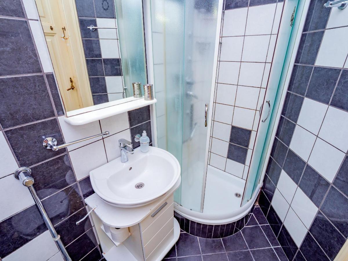 Grand Apartment In Strict Center Of Rijeka Exteriör bild